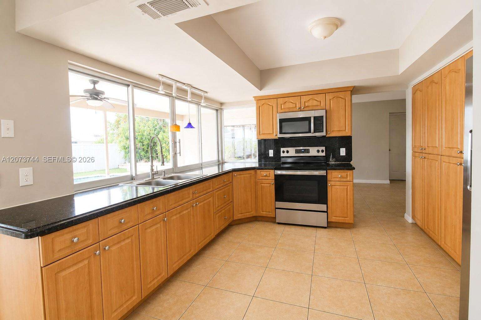 1060 Douglas Rd, Pembroke Pines, FL 33024 - For Sale photo 18