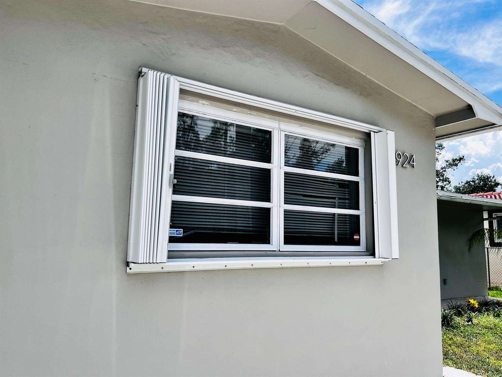 924 Johnson, Hollywood, FL 33019 - For Sale photo 13