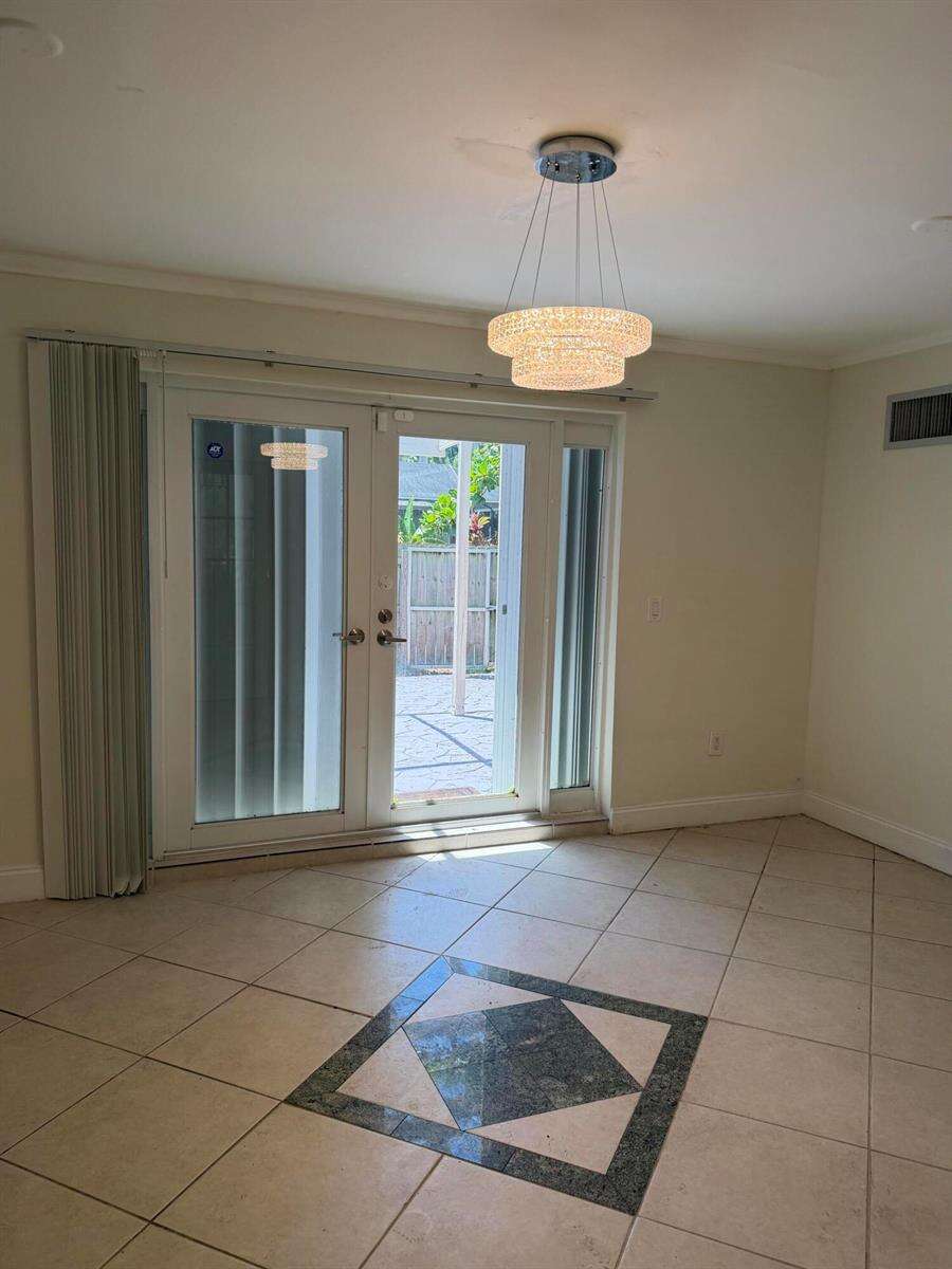 924 Johnson, Hollywood, FL 33019 - For Sale photo 19