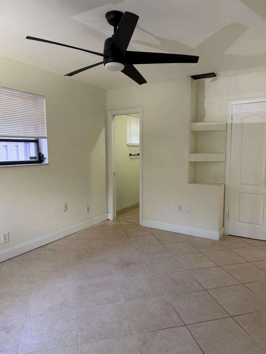 924 Johnson, Hollywood, FL 33019 - For Sale photo 26