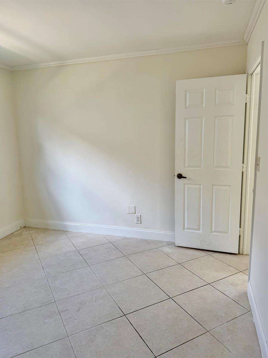 924 Johnson, Hollywood, FL 33019 - For Sale photo 45