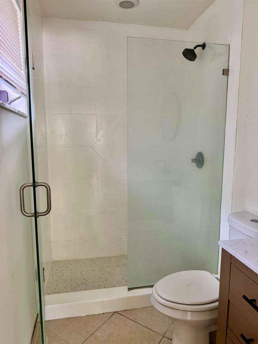 924 Johnson, Hollywood, FL 33019 - For Sale photo 49