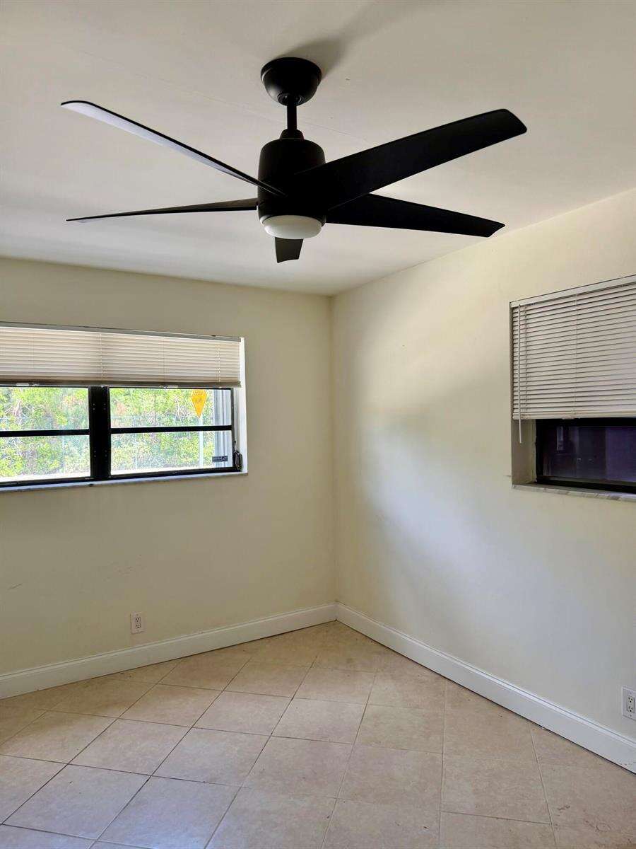 924 Johnson, Hollywood, FL 33019 - For Sale photo 50