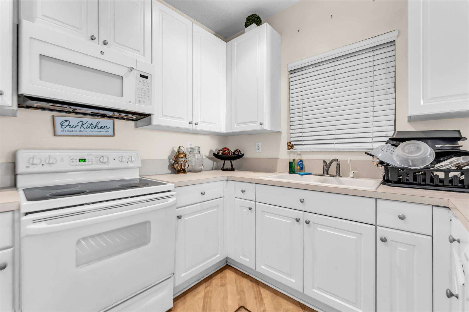 7538 17th, Pembroke Pines, FL 33024 - For Sale photo 15