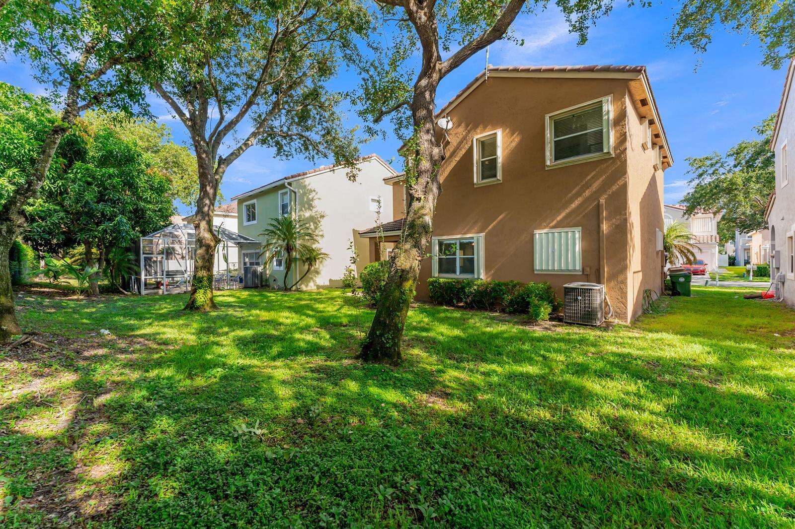 7538 17th, Pembroke Pines, FL 33024 - For Sale photo 36