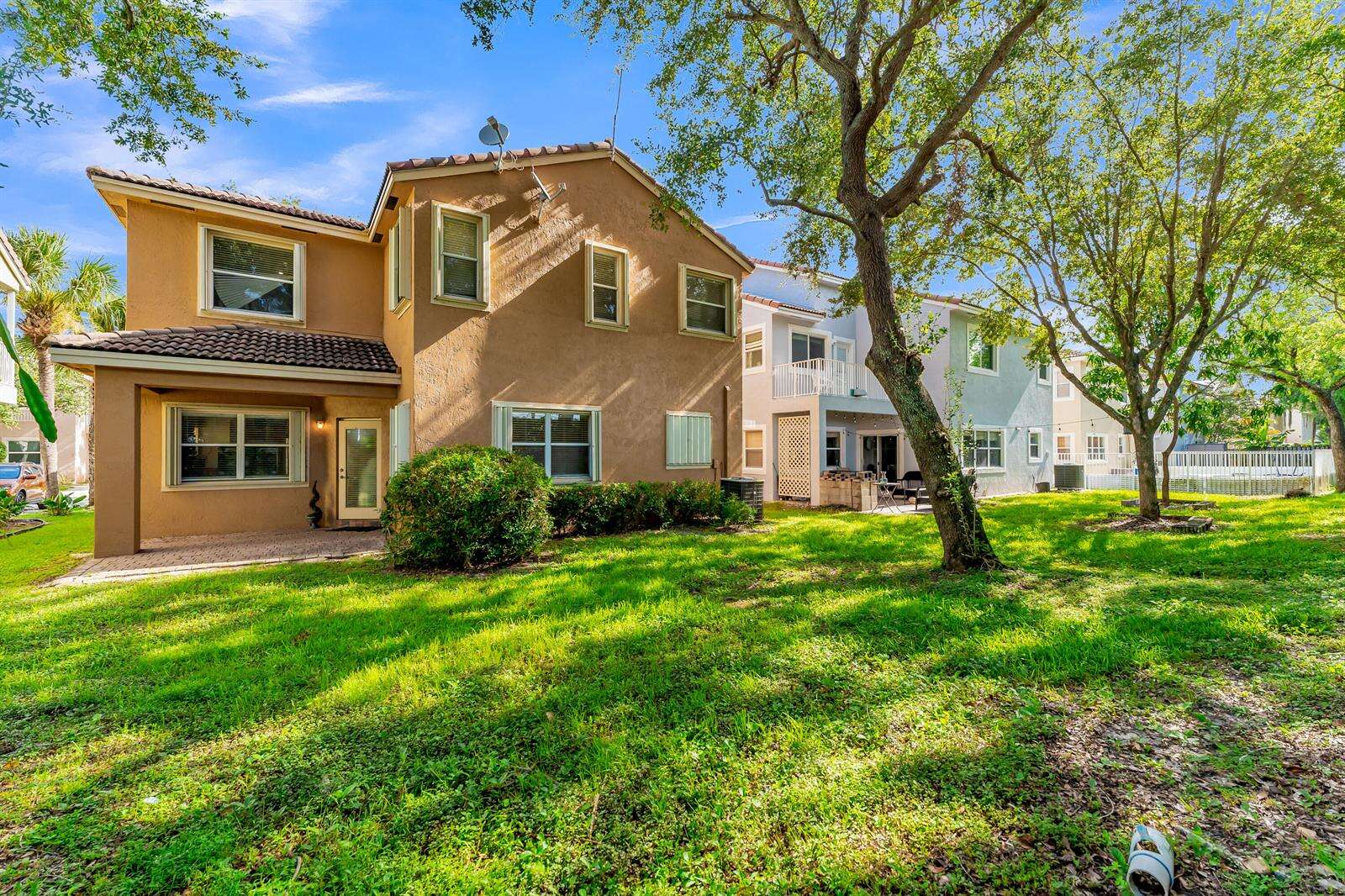 7538 17th, Pembroke Pines, FL 33024 - For Sale photo 38