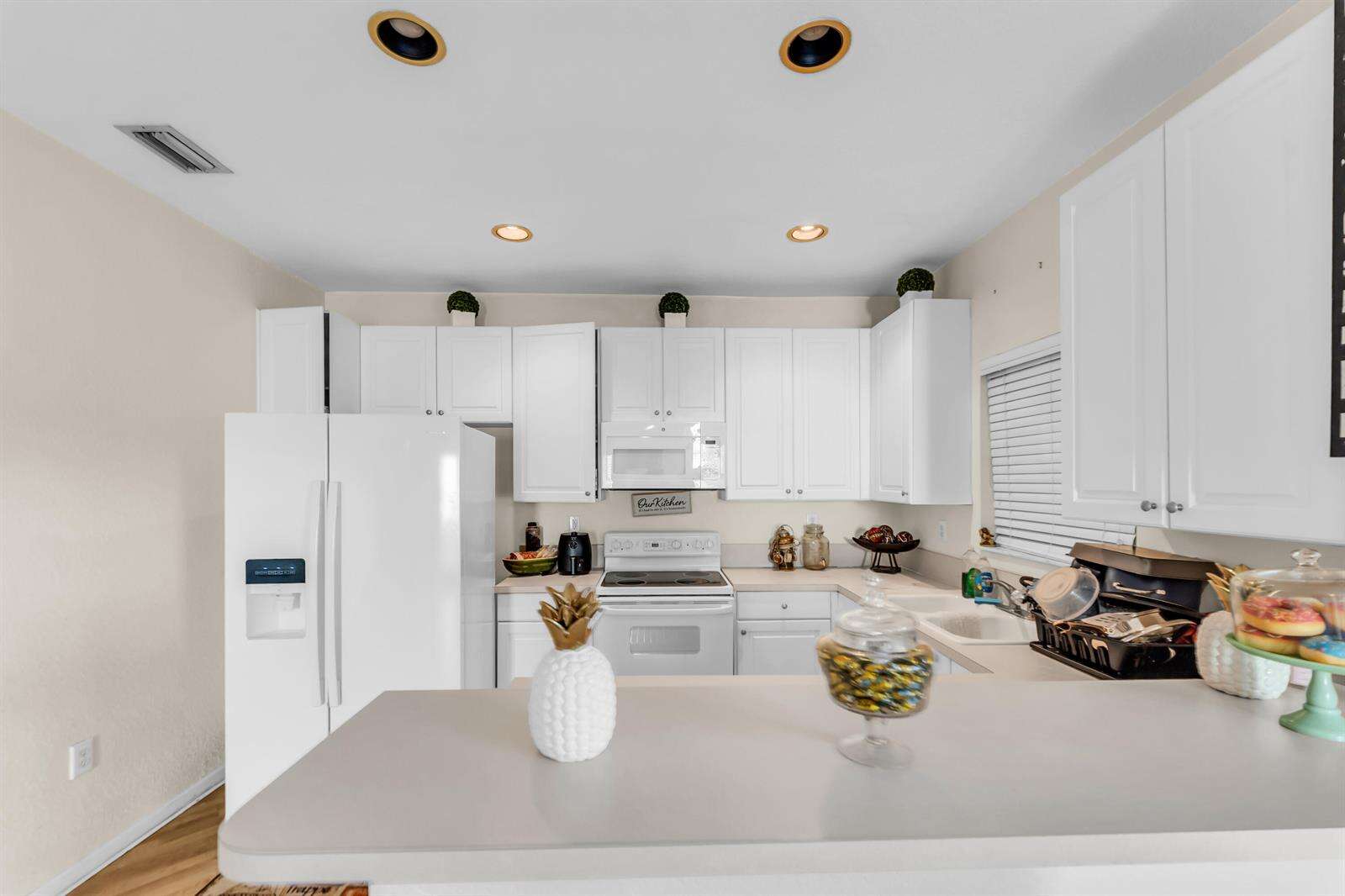 7538 17th, Pembroke Pines, FL 33024 - For Sale photo 8