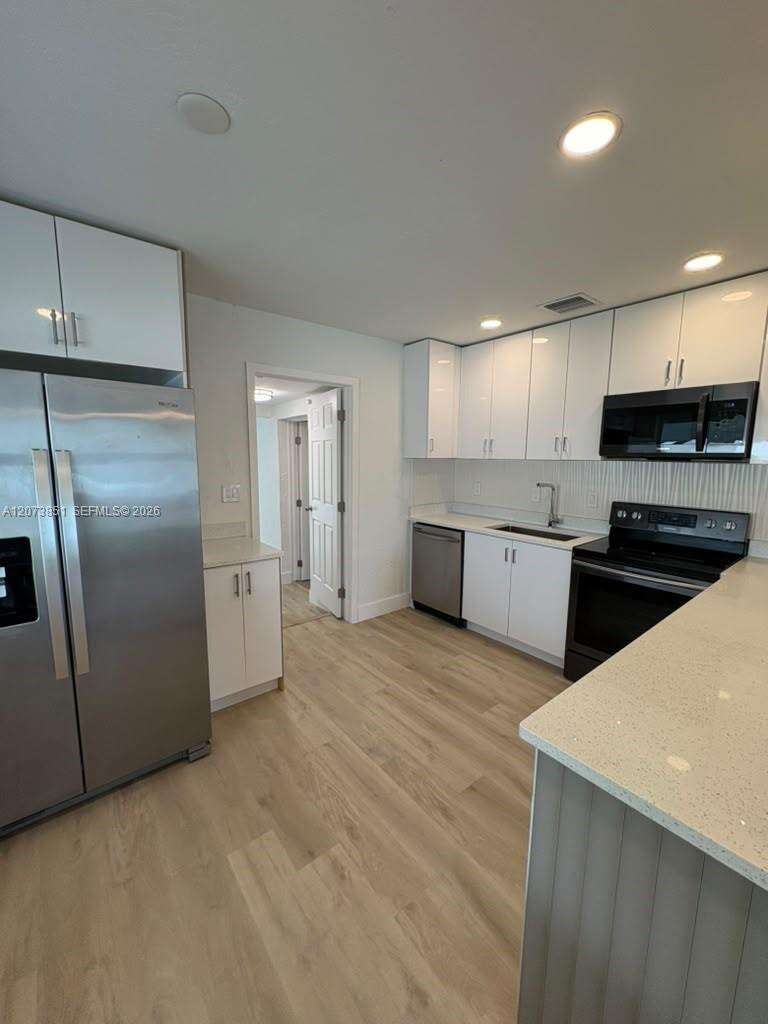 825 28th Ave, Hollywood, FL 33020 - For Sale photo 8