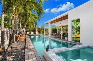 265 Fairway Dr, Miami Beach, FL 33141 - For Sale photo 1