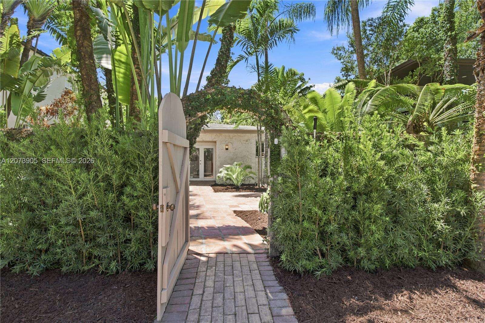 4110 Battersea Rd, Miami, FL 33133 - For Sale photo 3