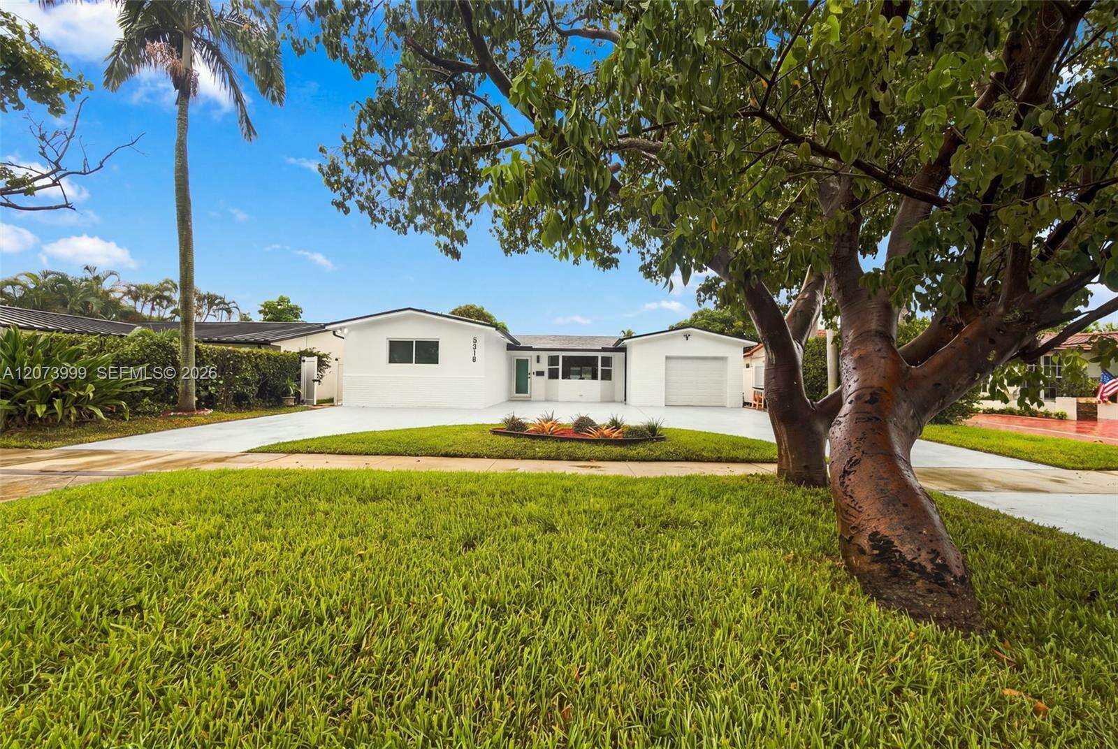 5518 Mckinley St, Hollywood, FL 33021 - For Sale photo 1