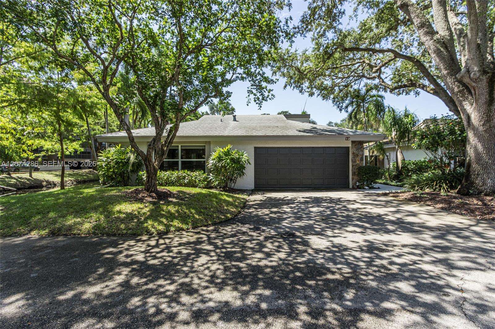 13 Dogwood Rd, Hollywood, FL 33021 - For Sale photo 1