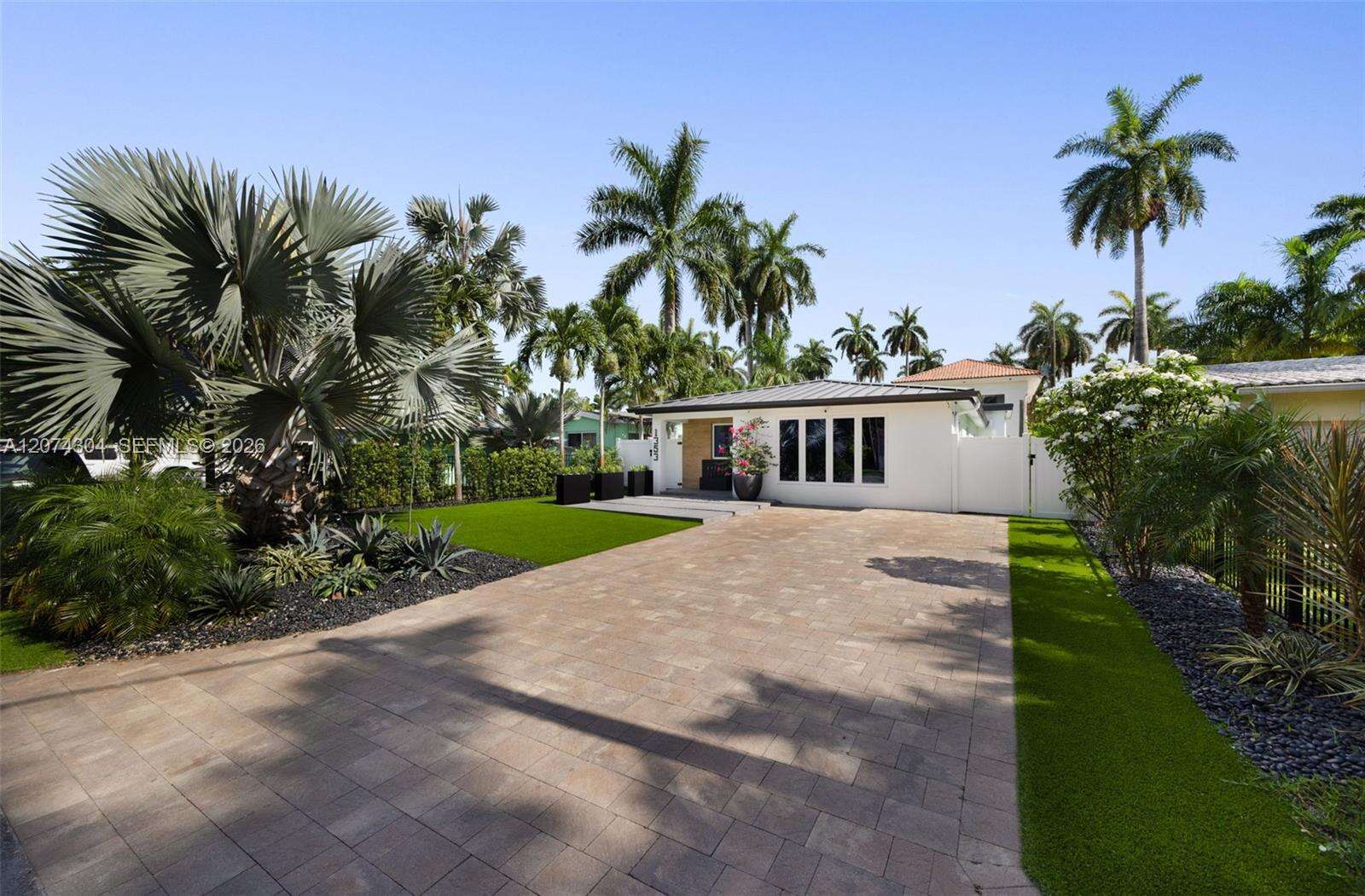 1353 Van Buren St, Hollywood, FL 33019 - For Sale photo 2