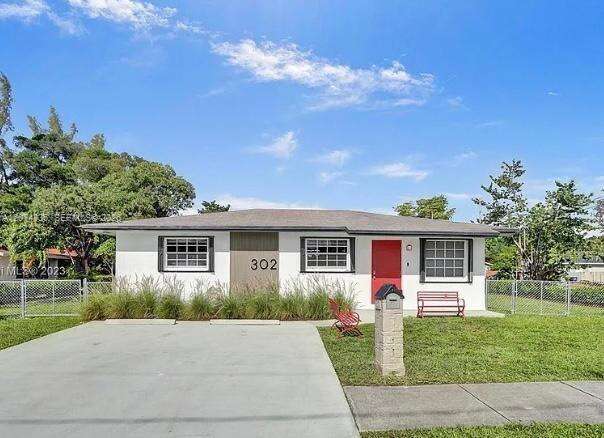 302 9th St, Hallandale Beach, FL 33009 - For Sale photo 1