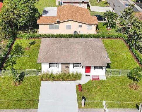302 9th St, Hallandale Beach, FL 33009 - For Sale photo 2