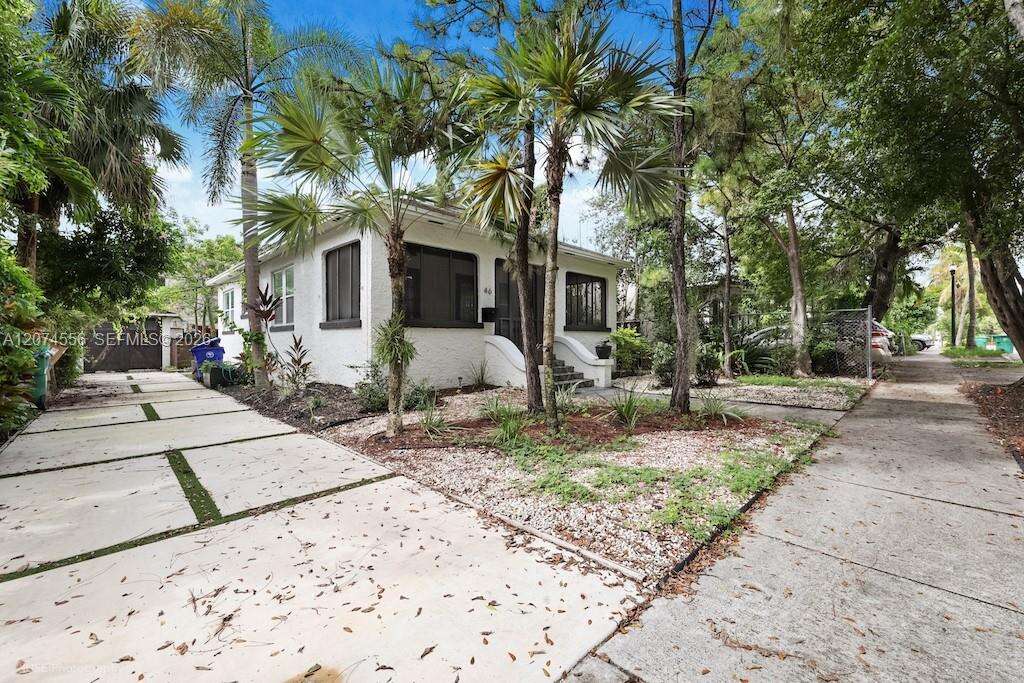 46 43rd St, Miami, FL 33137 - For Sale photo 2