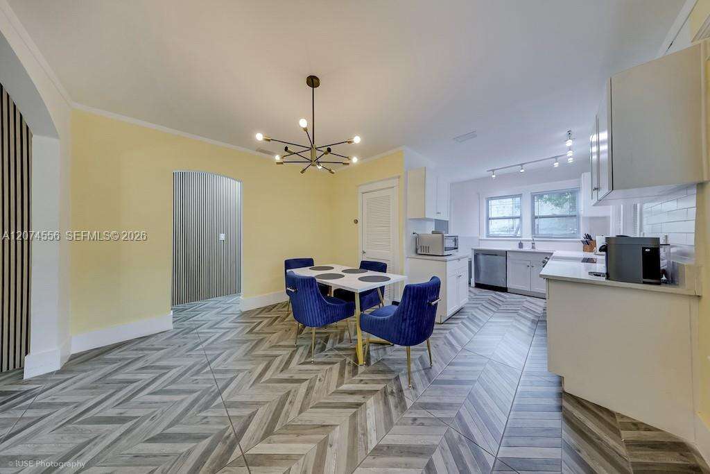 46 43rd St, Miami, FL 33137 - For Sale photo 10