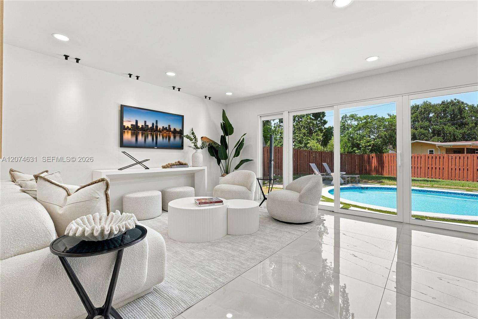 4801 Tyler St, Hollywood, FL 33021 - For Sale photo 4
