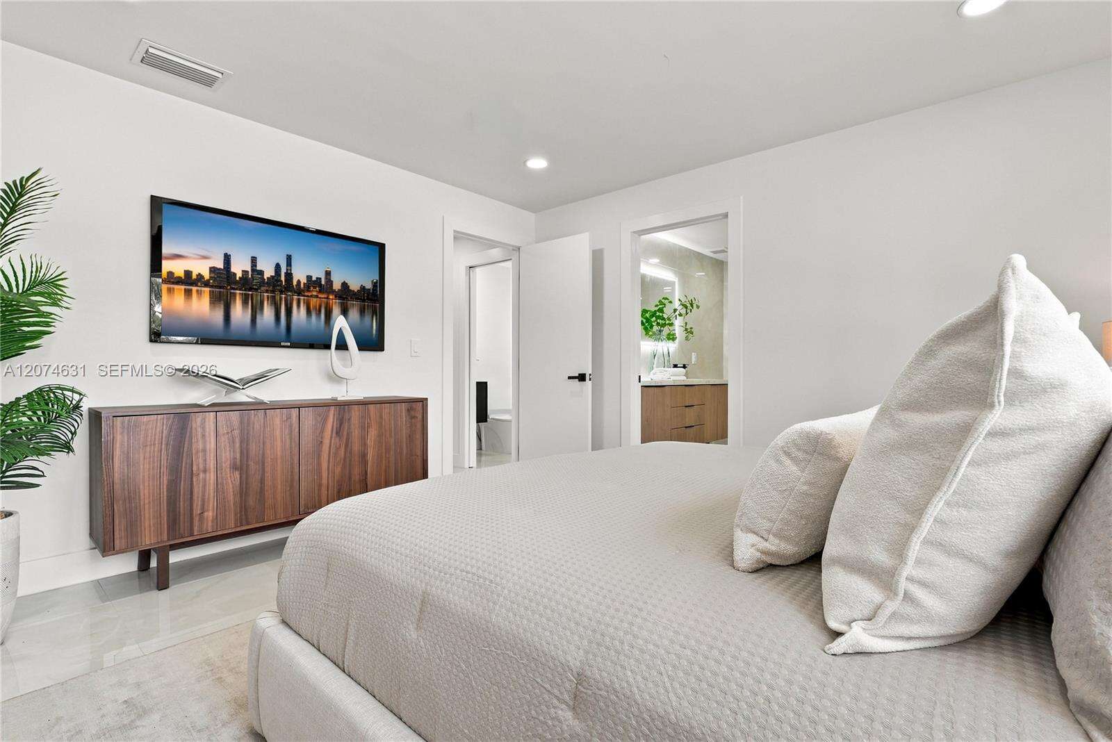 4801 Tyler St, Hollywood, FL 33021 - For Sale photo 6
