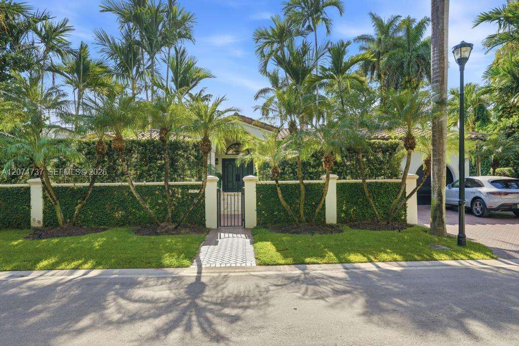 2532 Lake Ave, Miami Beach, FL 33140 - For Sale photo 1