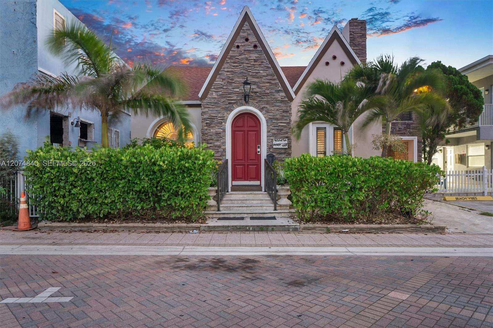 312 Fillmore St, Hollywood, FL 33019 - For Sale photo 1