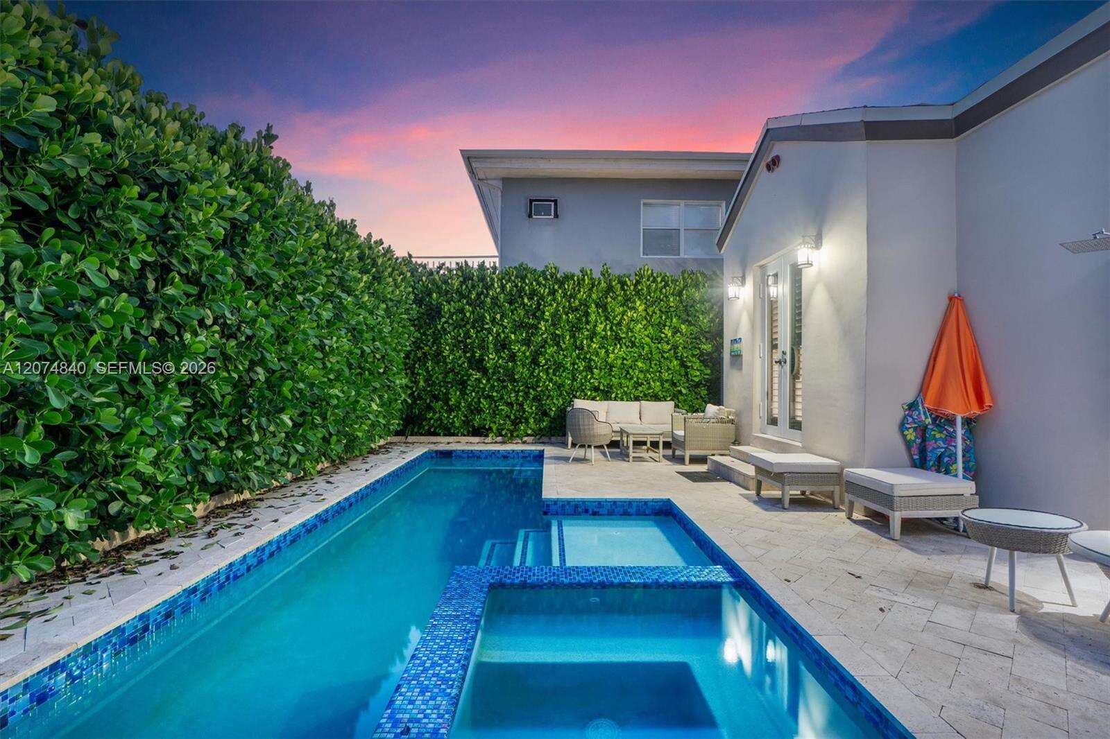 312 Fillmore St, Hollywood, FL 33019 - For Sale photo 2