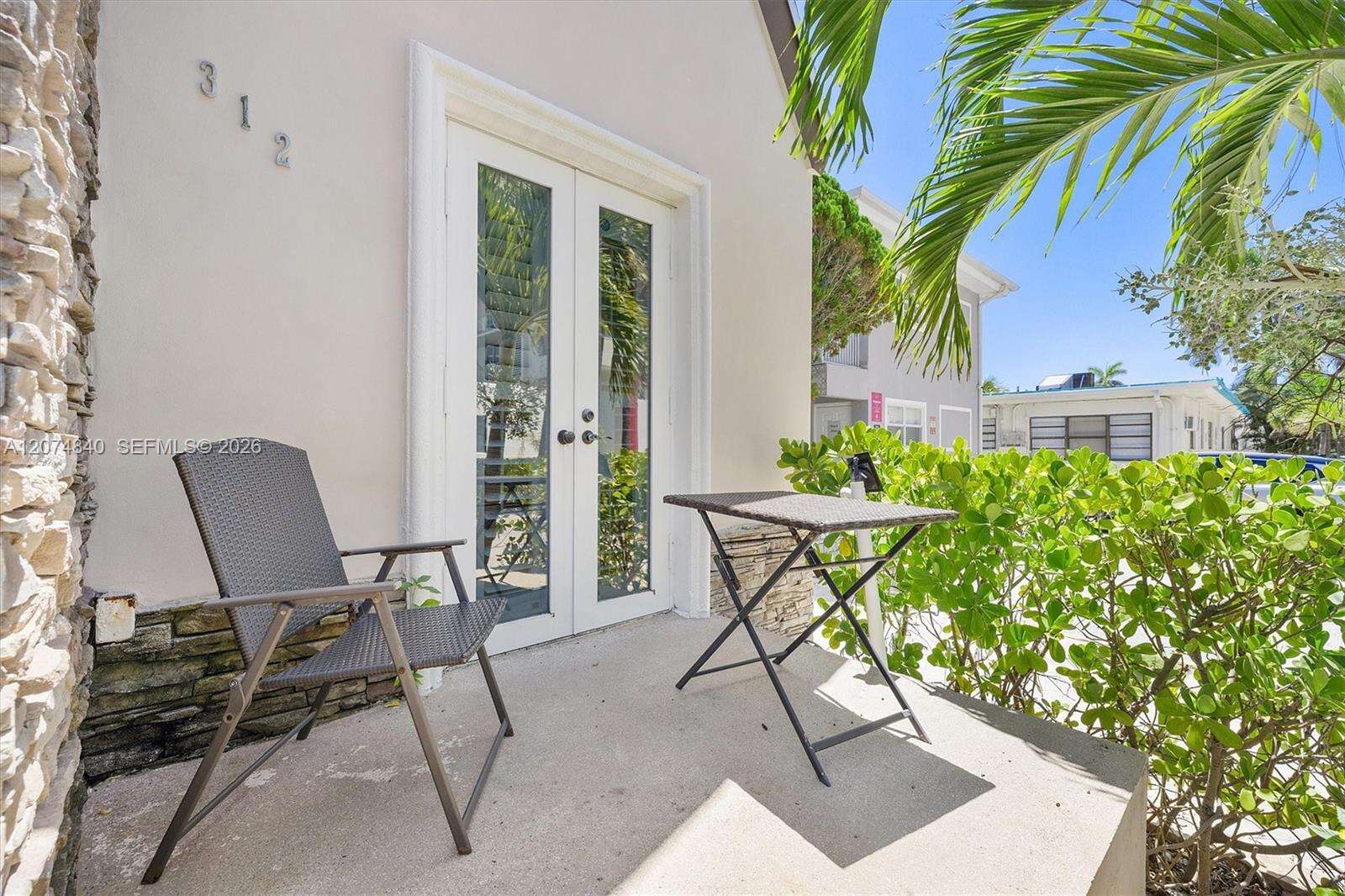 312 Fillmore St, Hollywood, FL 33019 - For Sale photo 8