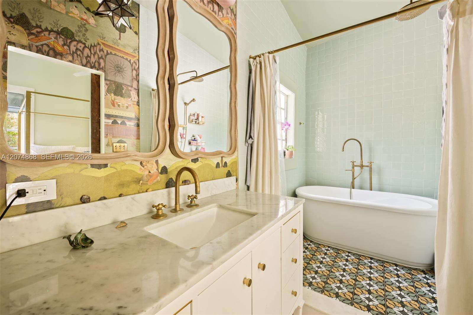 524 47th St, Miami Beach, FL 33140 - For Sale photo 13
