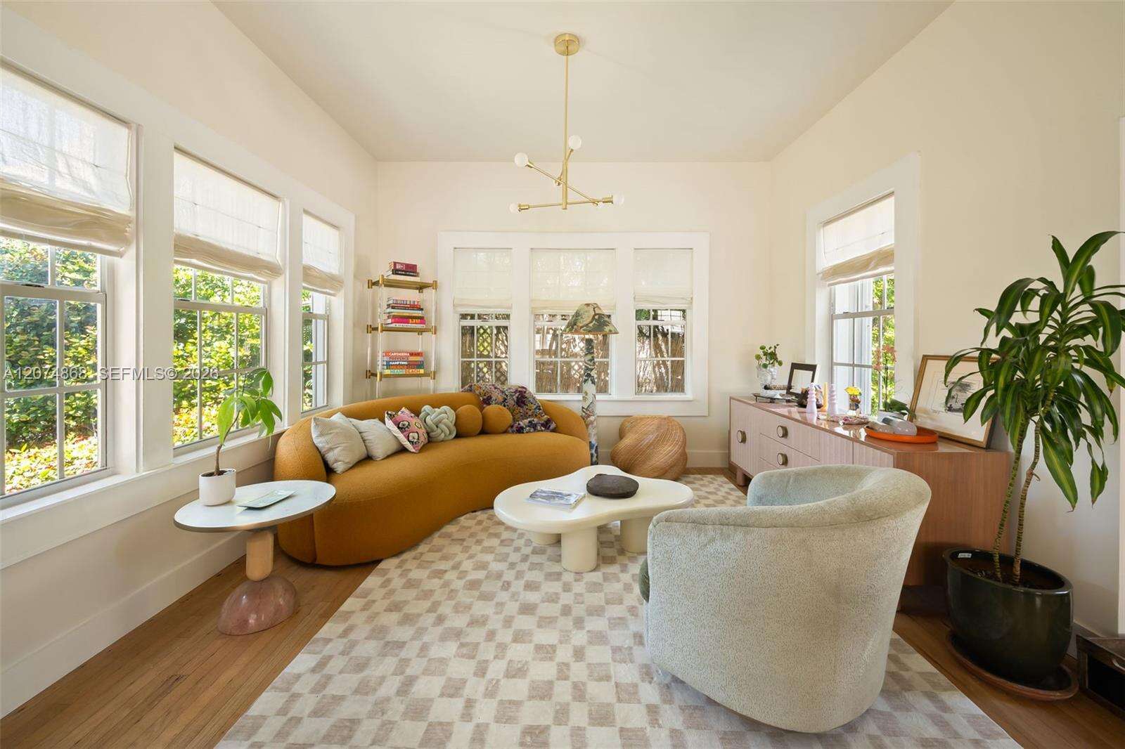 524 47th St, Miami Beach, FL 33140 - For Sale photo 3