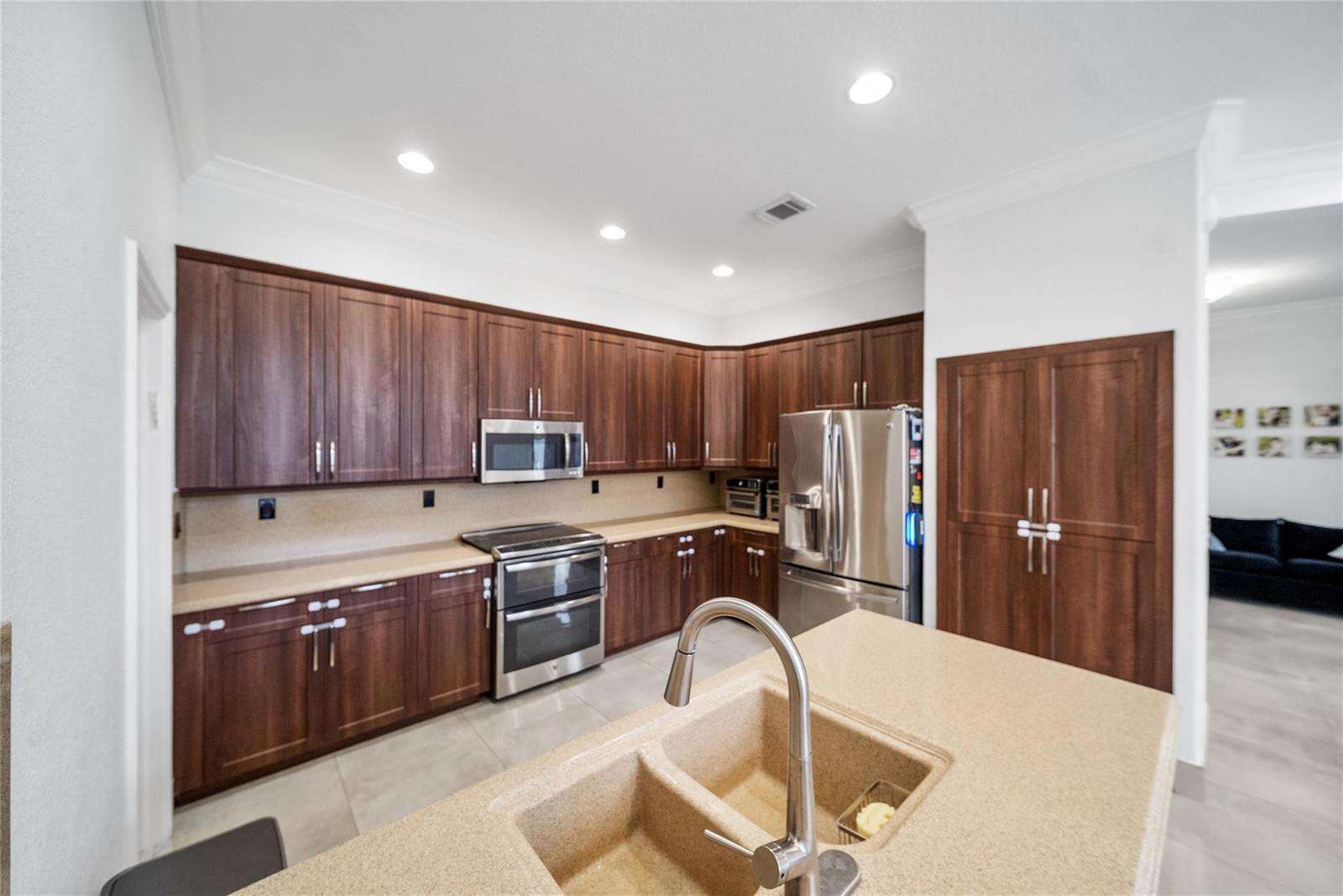 4916 38th, Hollywood, FL 33312 - For Sale photo 4