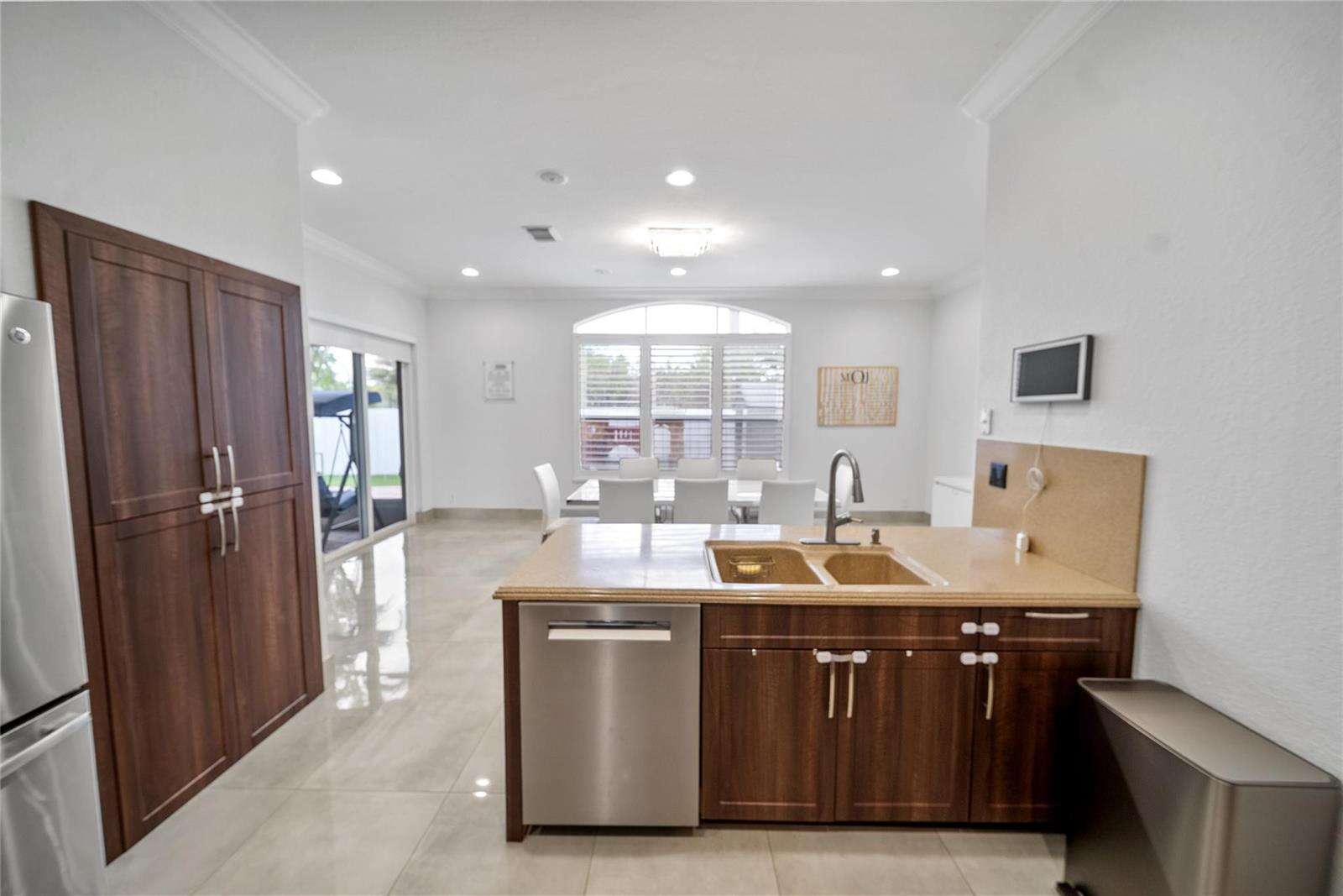 4916 38th, Hollywood, FL 33312 - For Sale photo 5