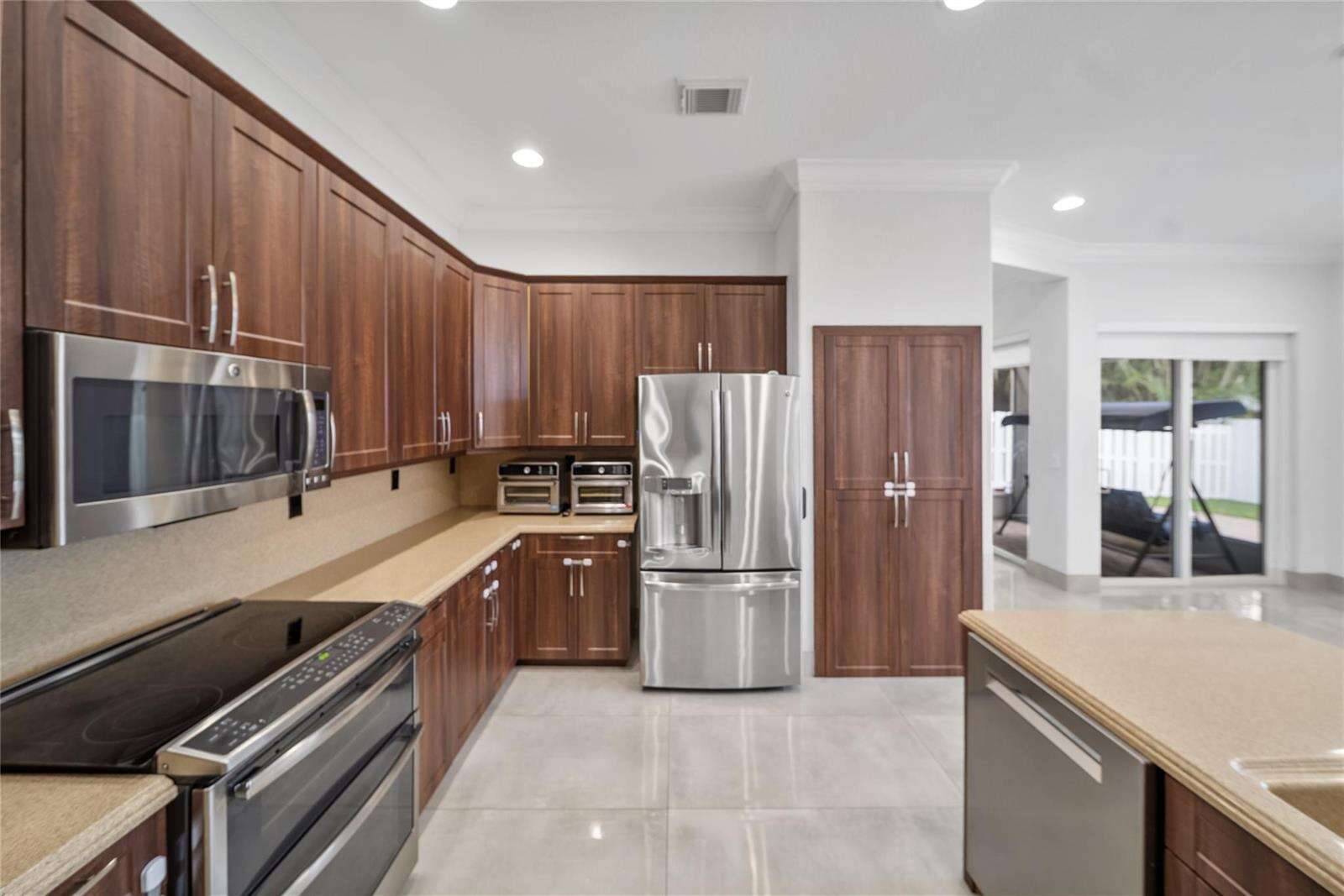 4916 38th, Hollywood, FL 33312 - For Sale photo 6