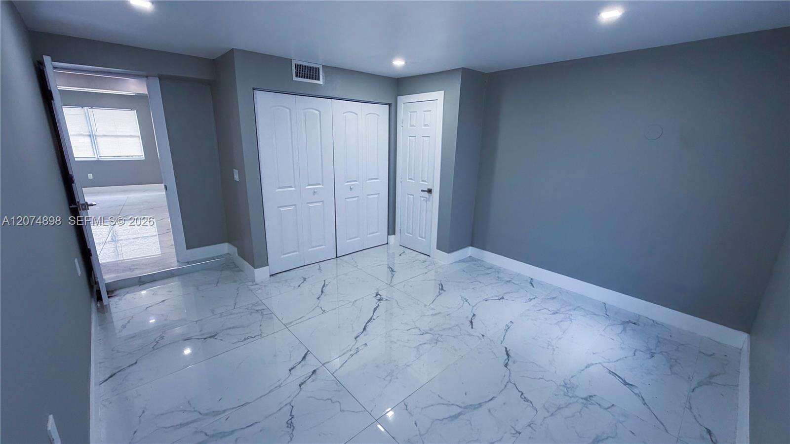 515 61st Ter, Hollywood, FL 33023 - For Sale photo 11