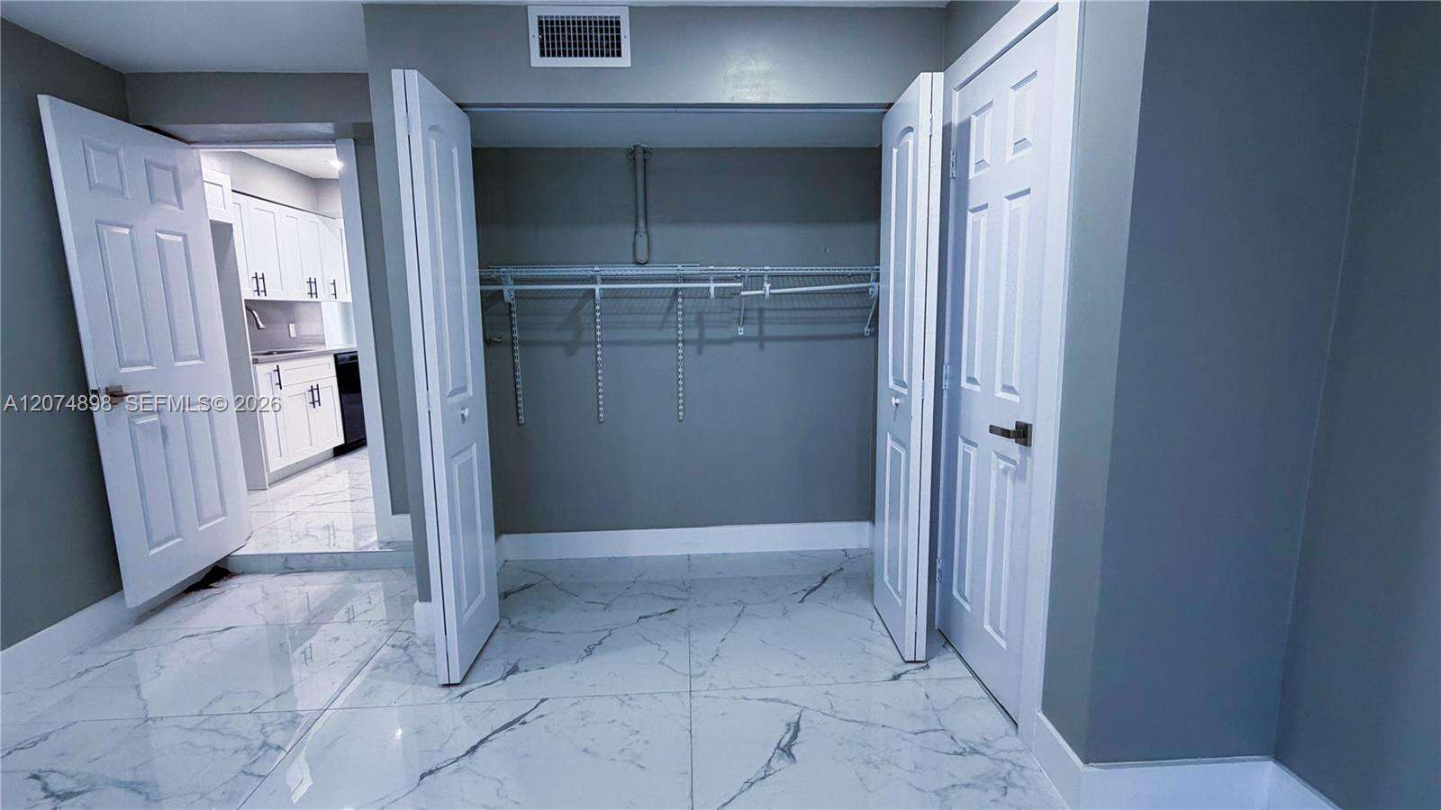 515 61st Ter, Hollywood, FL 33023 - For Sale photo 12