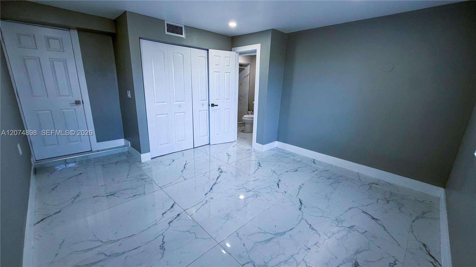 515 61st Ter, Hollywood, FL 33023 - For Sale photo 14