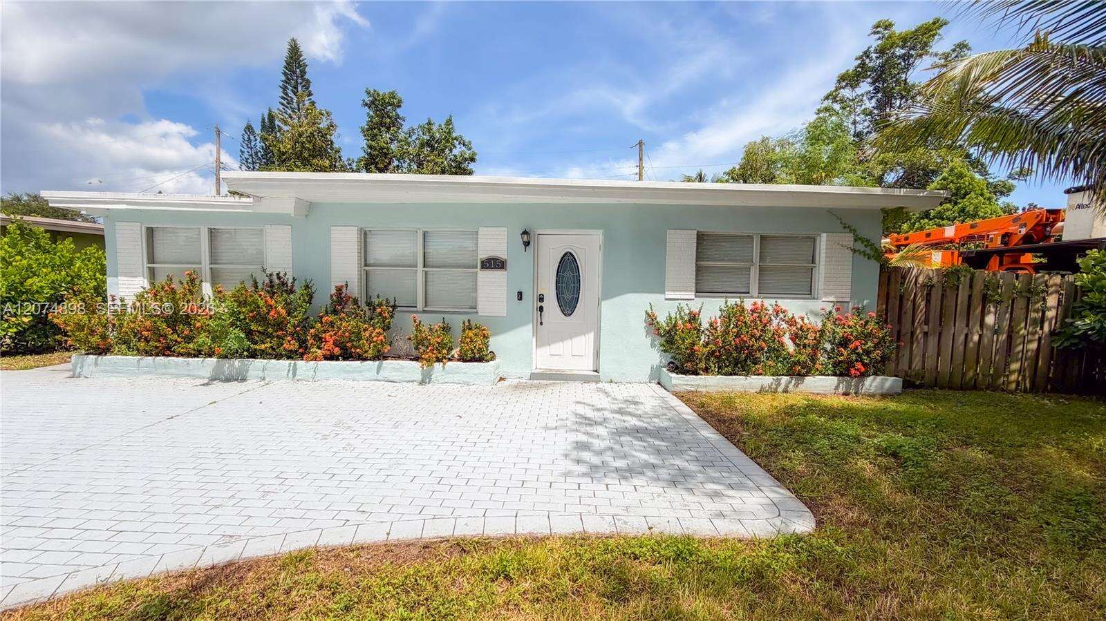 515 61st Ter, Hollywood, FL 33023 - For Sale photo 3