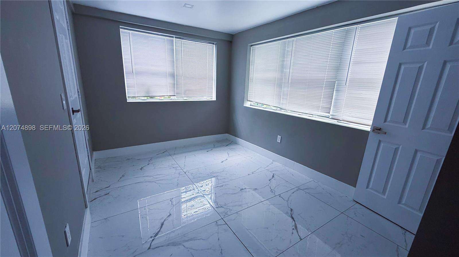 515 61st Ter, Hollywood, FL 33023 - For Sale photo 21