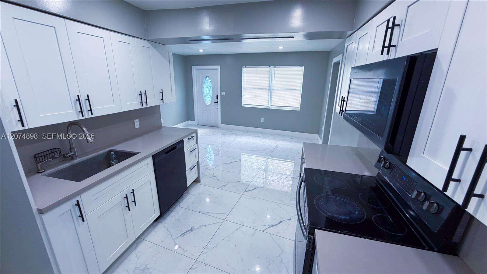 515 61st Ter, Hollywood, FL 33023 - For Sale photo 24