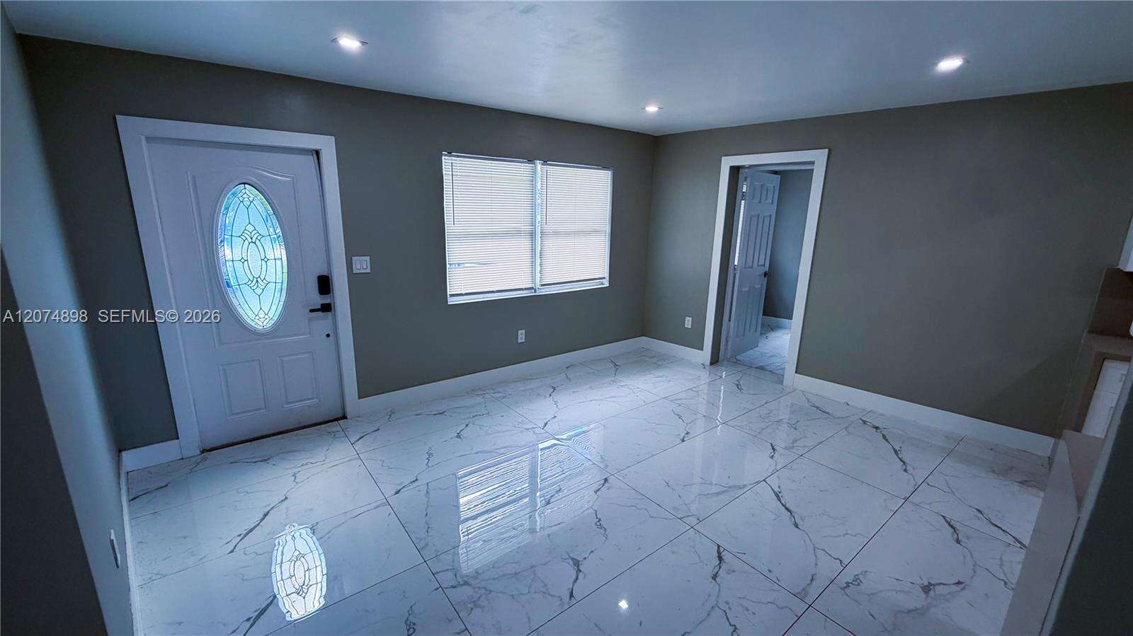 515 61st Ter, Hollywood, FL 33023 - For Sale photo 4