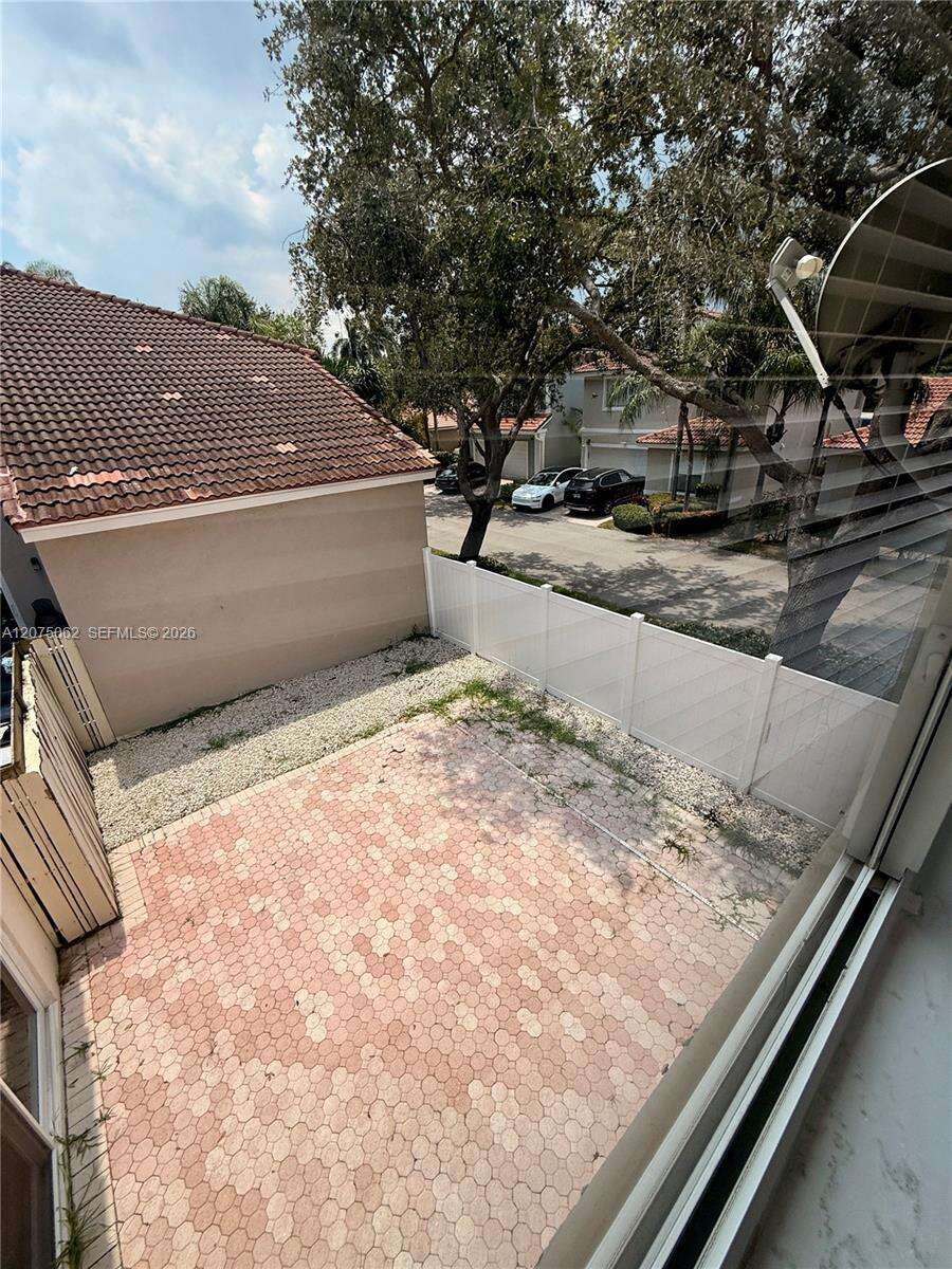 1140 Oysterwood St, Hollywood, FL 33019 - For Sale photo 29