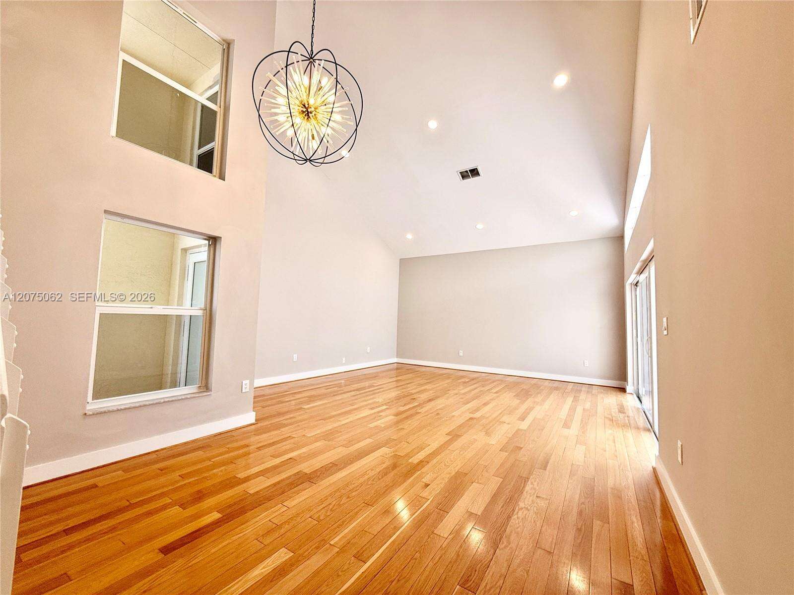 1140 Oysterwood St, Hollywood, FL 33019 - For Sale photo 5