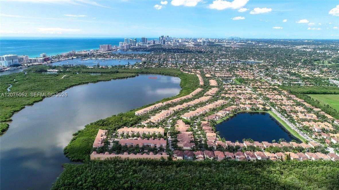 1140 Oysterwood St, Hollywood, FL 33019 - For Sale photo 44