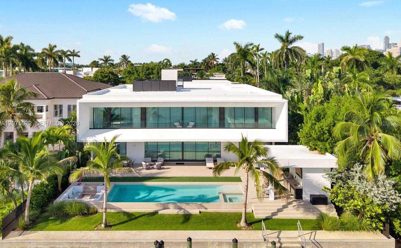375 Hibiscus Dr, Miami Beach, FL 33139 - For Sale photo 2