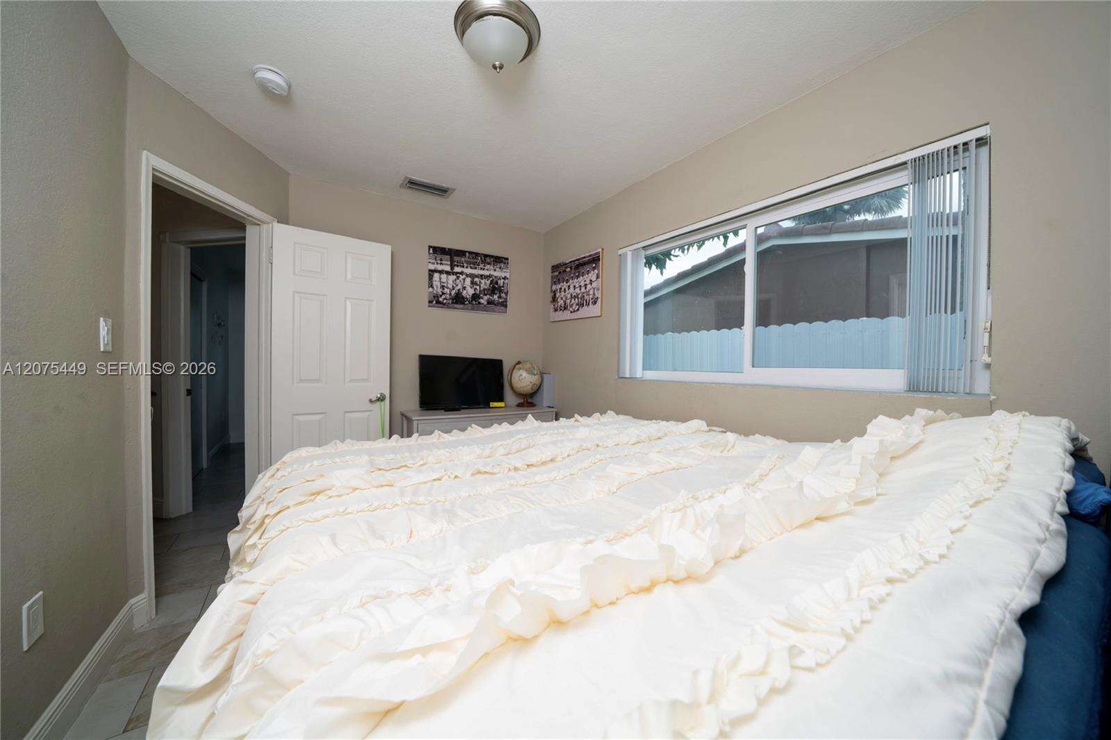 6944 10th Ct, Pembroke Pines, FL 33023 - For Sale photo 15