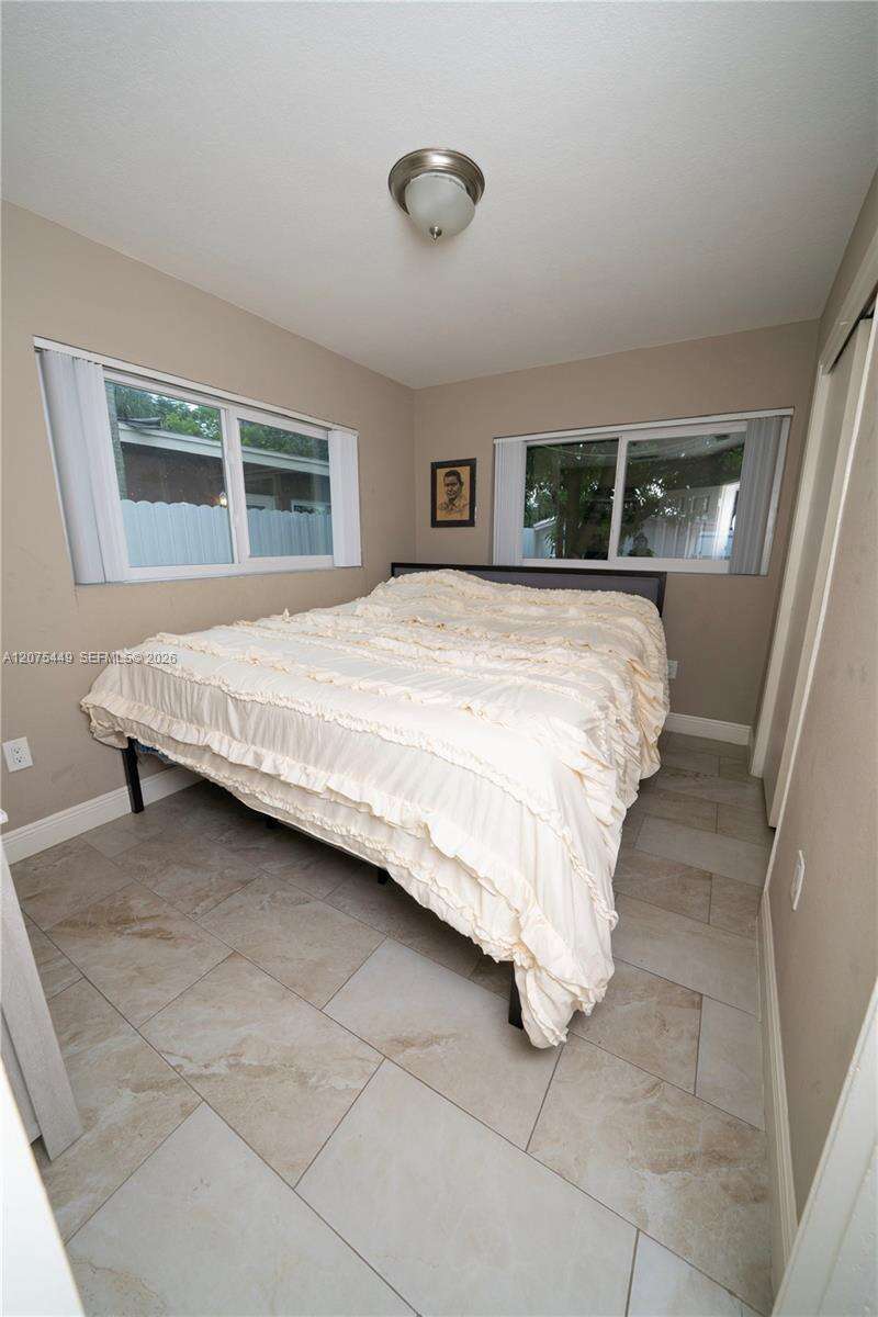 6944 10th Ct, Pembroke Pines, FL 33023 - For Sale photo 17