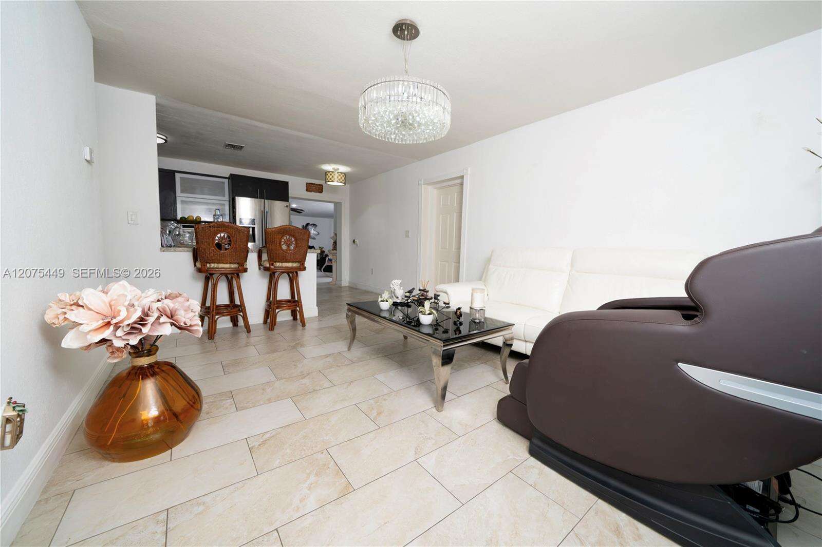 6944 10th Ct, Pembroke Pines, FL 33023 - For Sale photo 5