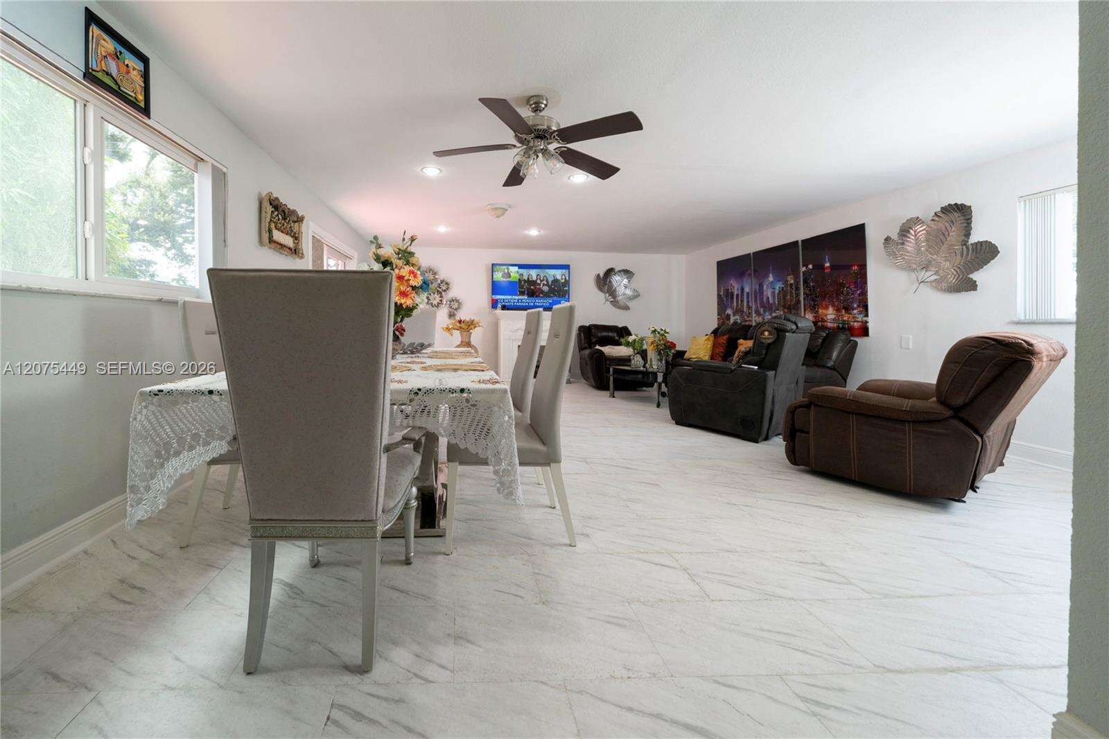 6944 10th Ct, Pembroke Pines, FL 33023 - For Sale photo 6