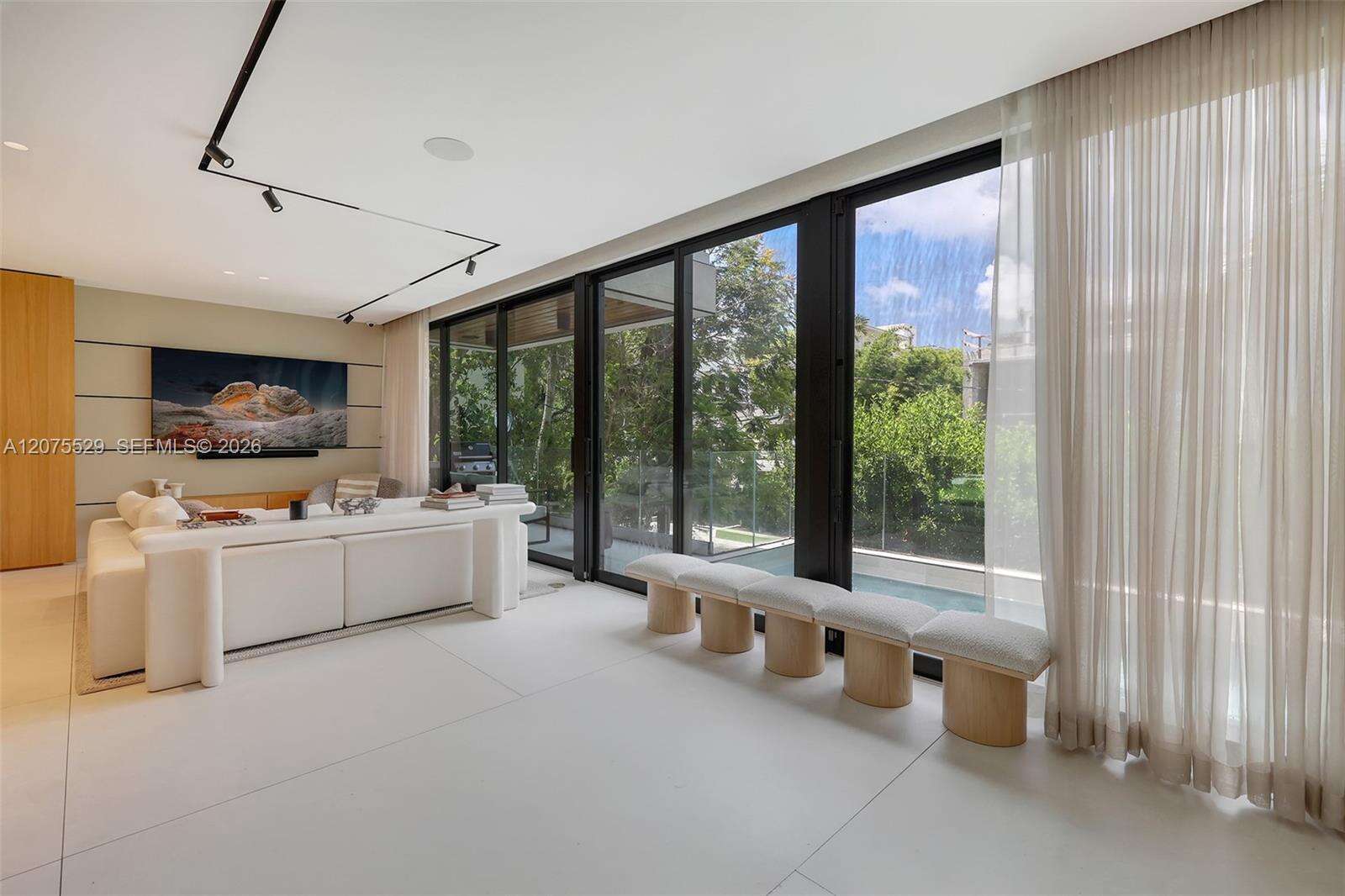 288 Palm Ave, Miami Beach, FL 33139 - For Sale photo 4