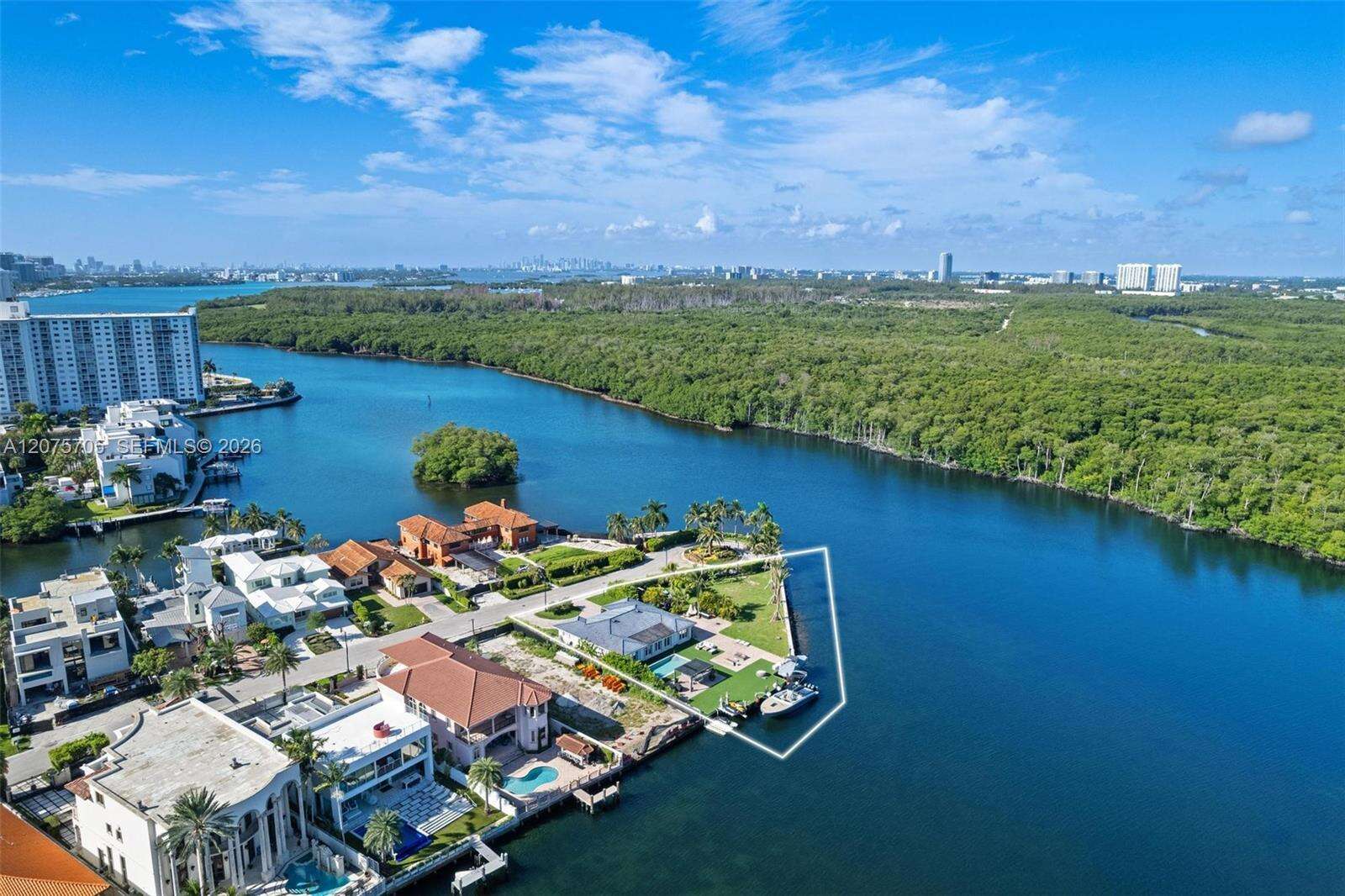 333 Atlantic Ave, Sunny Isles Beach, FL 33160 - For Sale photo 40
