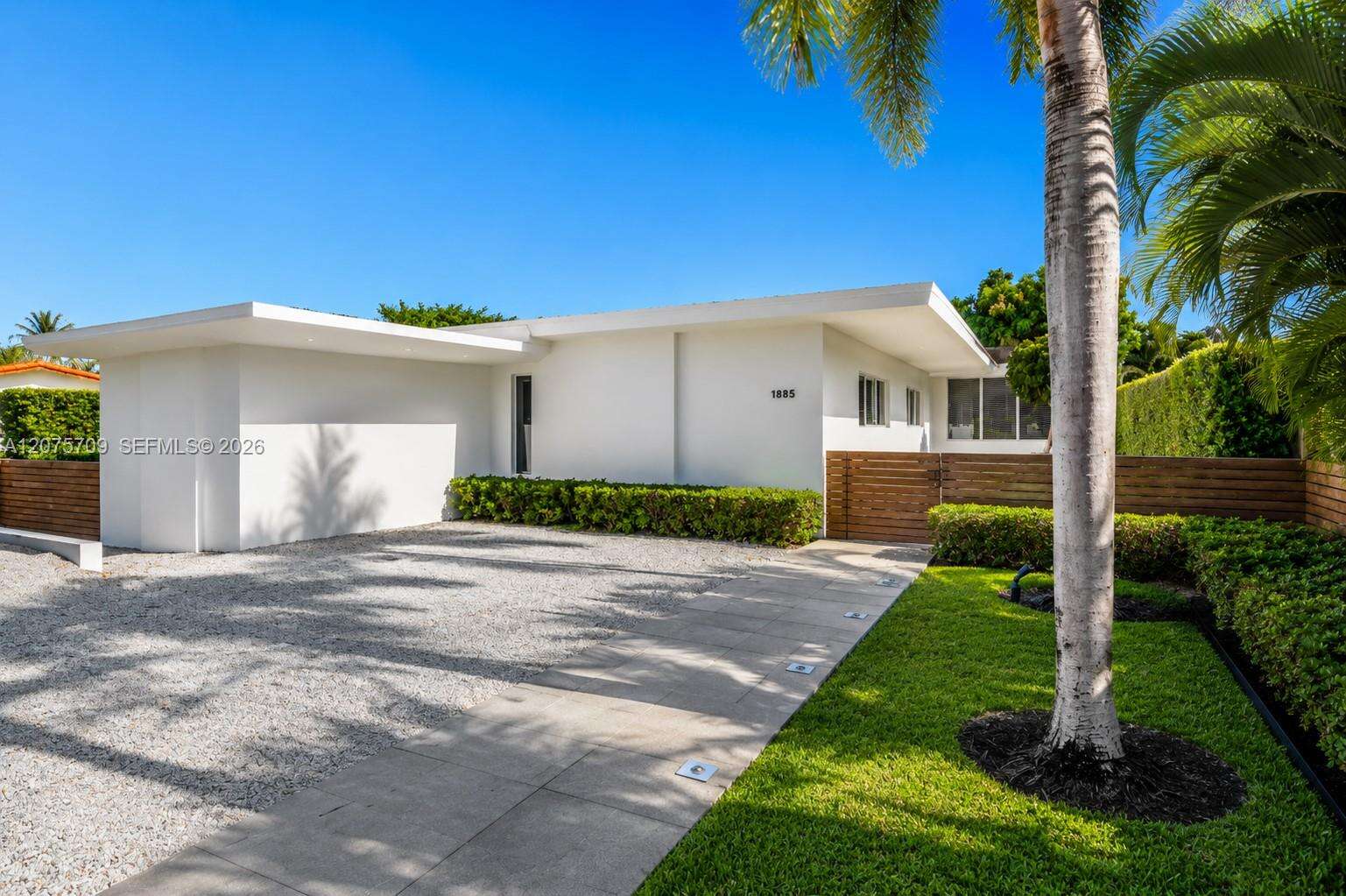 1885 Daytonia Rd, Miami Beach, FL 33141 - For Sale photo 4